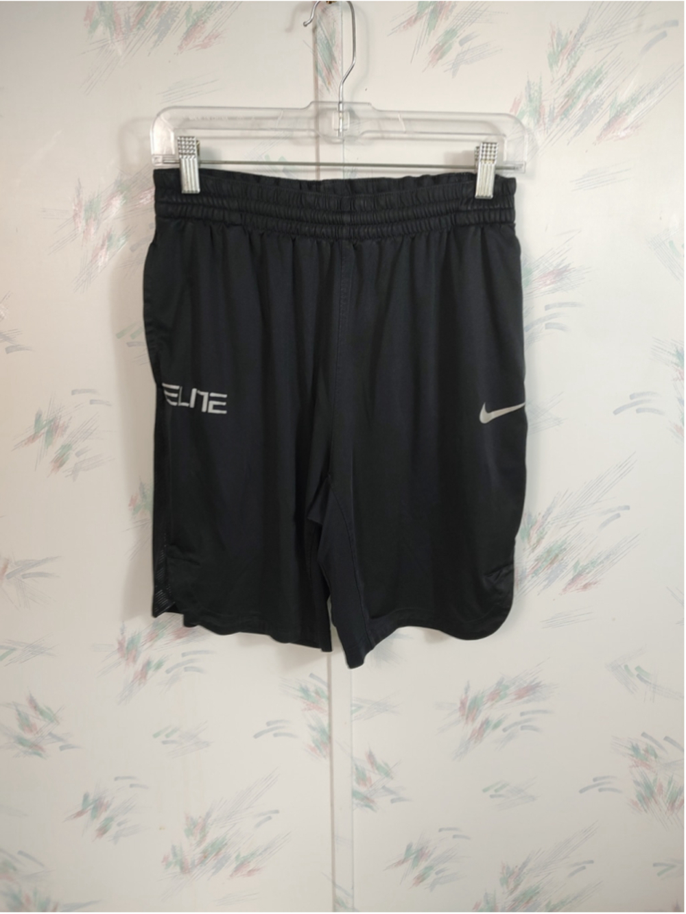 Boy's Nike Elite Athletic Shorts Black Large